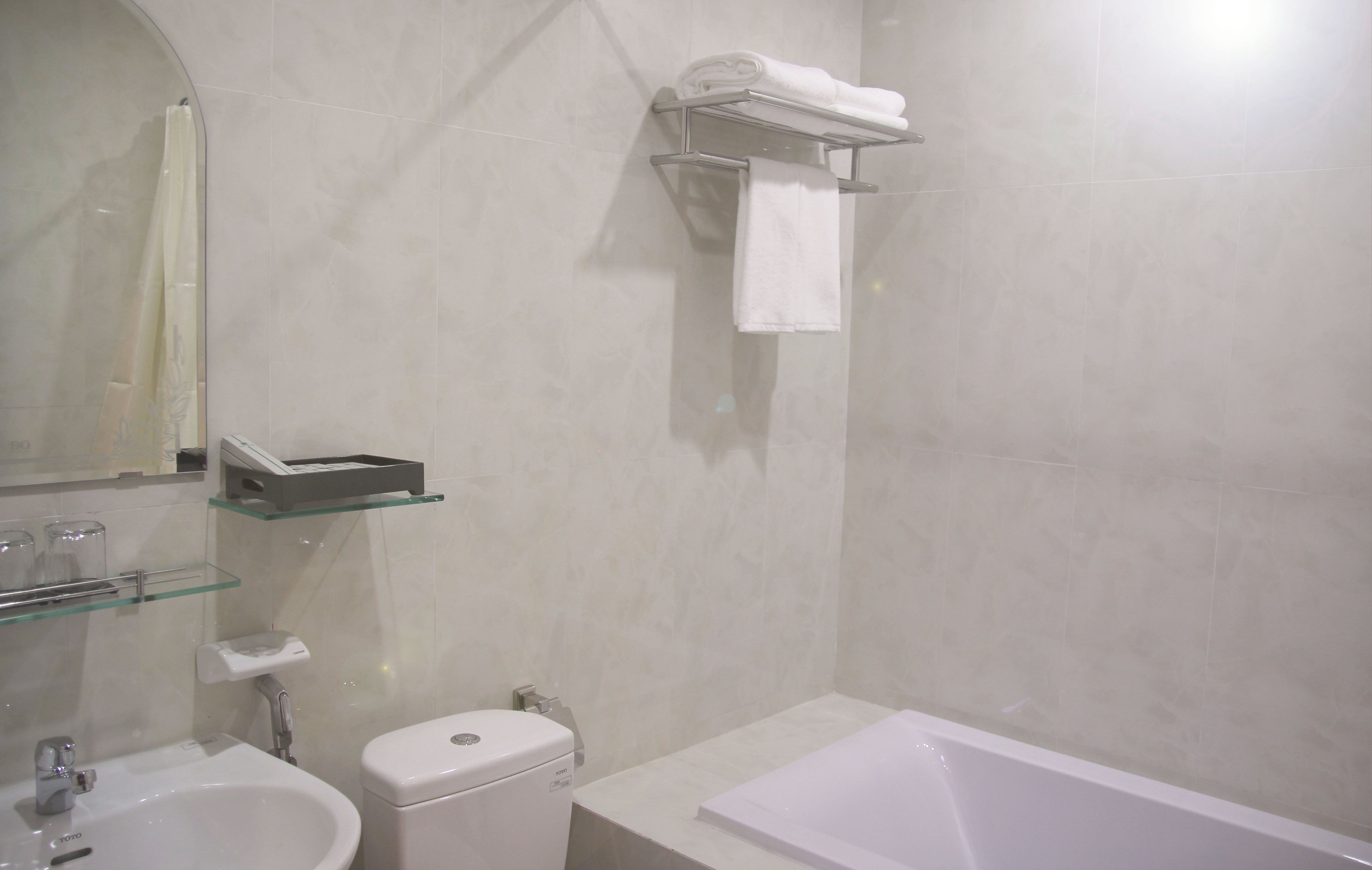 Phòng tắm - Hotel24h.net